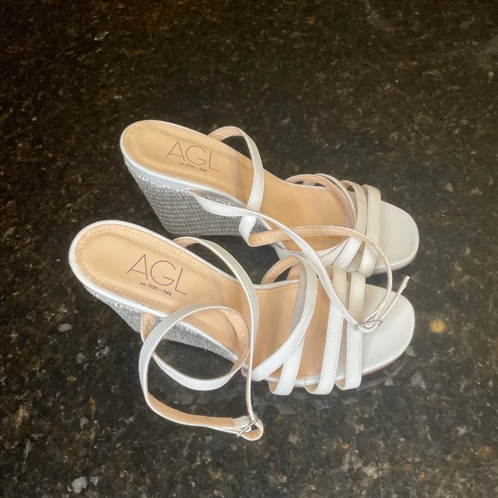 AGL Dora Ankle Strap Wedge Sandal in white 40.5 EU 10.5 US